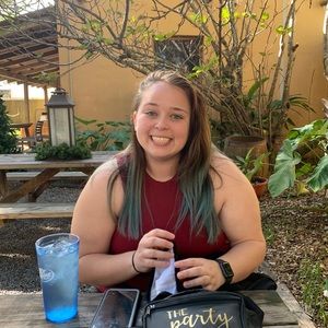 Meet your Posher, Megan